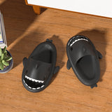 Claquettes Requin Noires