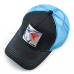 Casquette Requin Écusson noire et bleu ciel vu du dessus