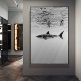 Tableau Requin Noir et Blanc vertical couloir