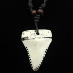 Pendentif Dent de Requin Blanc