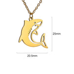 collier requin lune dimension doré